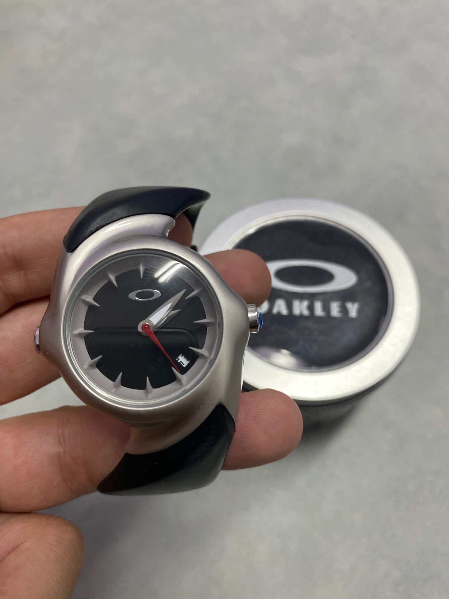 Oakley crush 2.5 watch