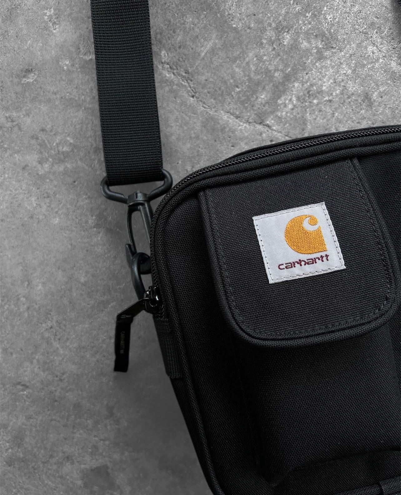 Essentials Bag Black