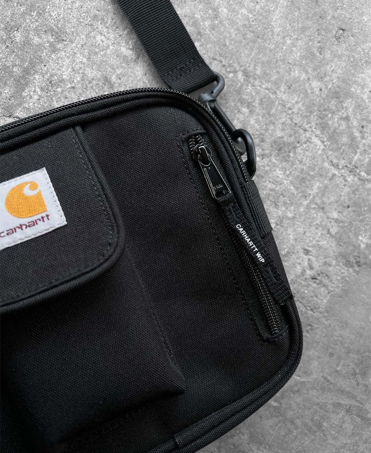 Essentials Bag Black